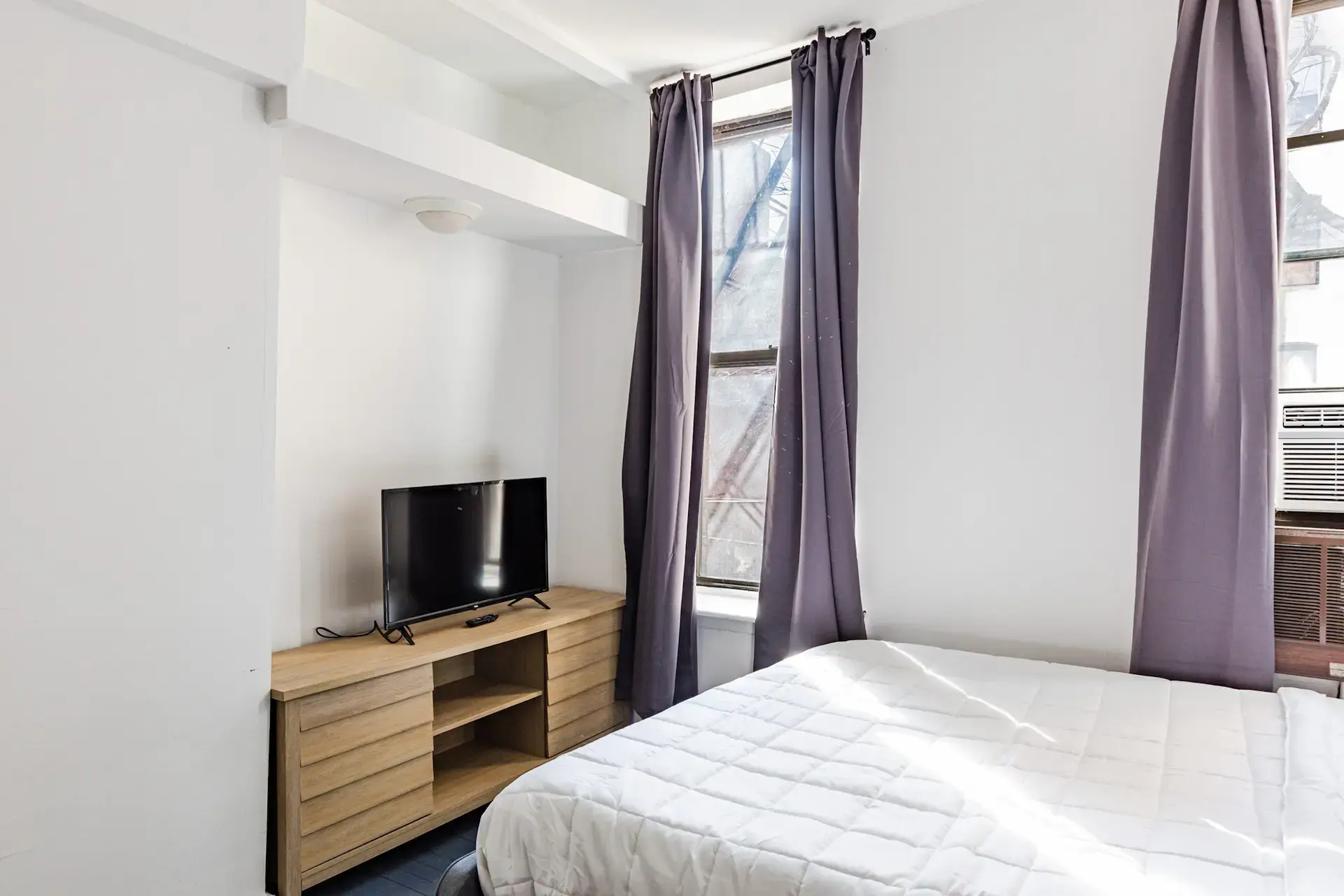 Studio Apartment in Queens Area